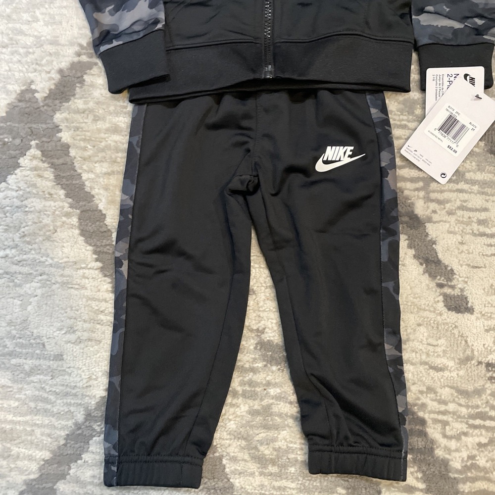 Nike Polyester Black & Camo 2T Kid Outfit Pants & Jacket New Condition - Picture 4 of 6
